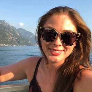 Meet your Posher, Chanelle